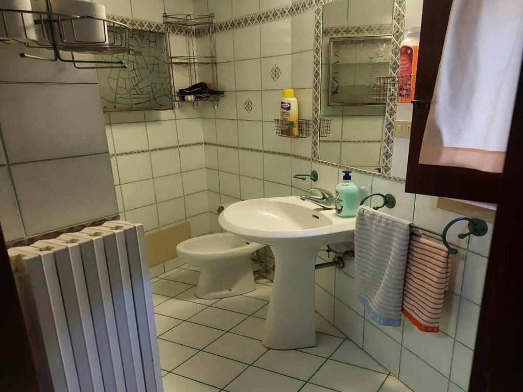Casale di Pesche room 1